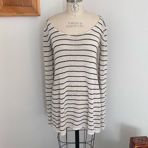 Striped pull over